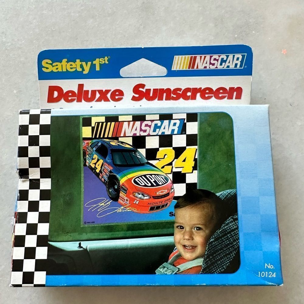 SAFETY 1ST NASCAR 2000’s JEFF GORDON RACING DELUXE SUNSCREEN CAR CHILD PROTECTOR